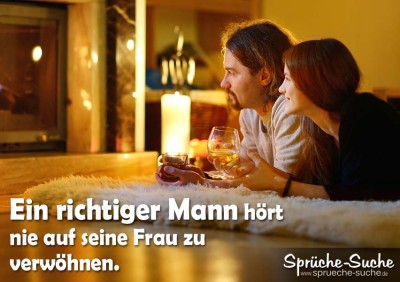 Spruchbild: Mann verbringt mit seiner Frau einen romantischen Abennd vorm Kamin