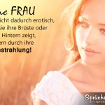 Hübsche Frau im warmen Sonnenschein