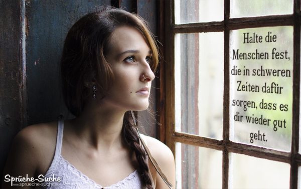 Ratlose Frau am Fenster - Spruch zum Nachdenken